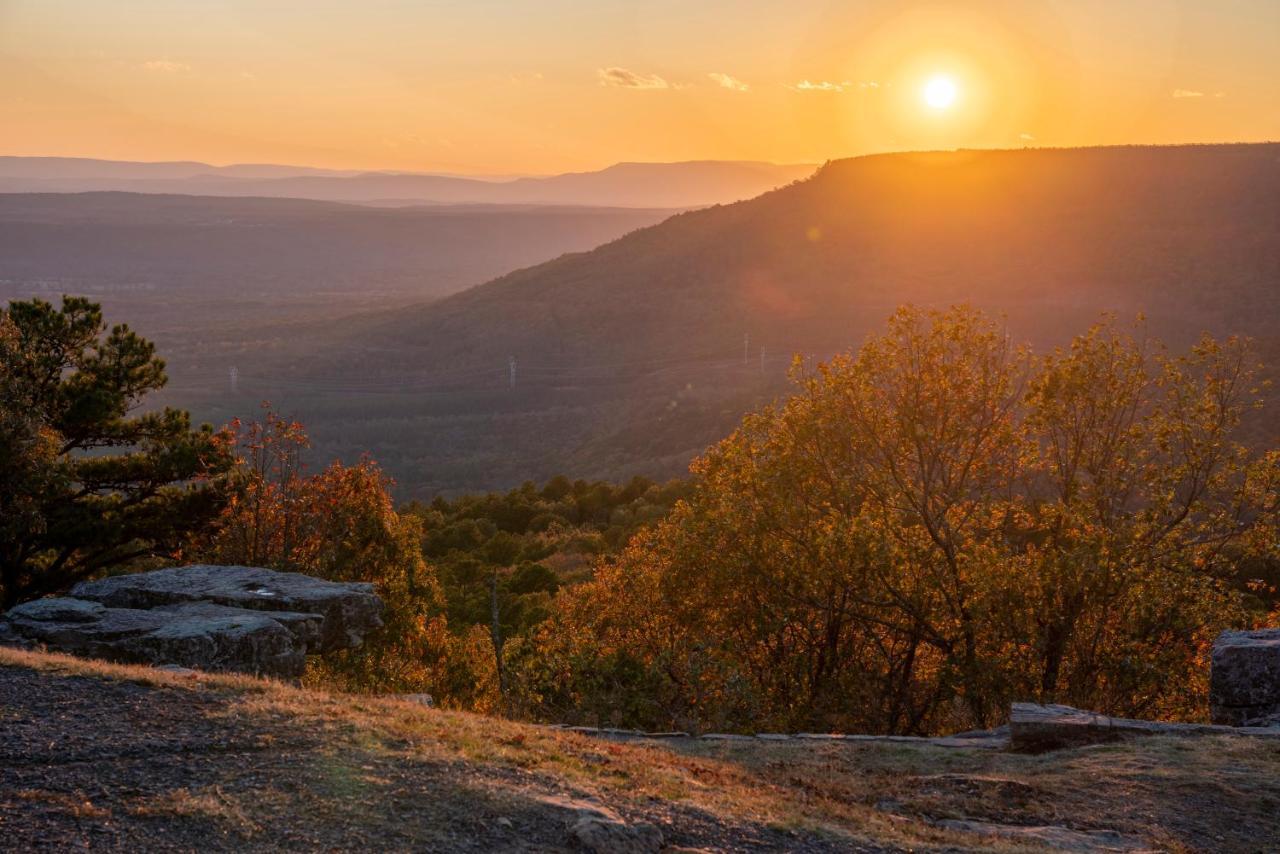 Nebo'S Foot, Hiking And Biking Escape With Game Shed Villa Dardanelle Екстериор снимка